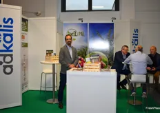 Nébil Bourguiba, Directeur Commercial Export de la société Adkalis a présenté l'Axil Pal, produit destiné à la protection des emballages en bois contenant les marchandises