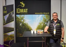Helder Santos de la société Idmat, commercialise des abris climatiques pour les fruits et légumes
