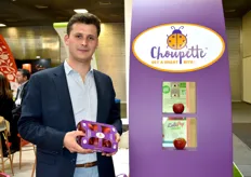 Pierre Levesque présente la Choupette sur le stand d'Innatis
