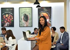 Mialy Rabemanantsoa de la société Georges Helfer implantée sur le MIN de Rungis, a exposé pour la première fois au salon du Fruit Logistica