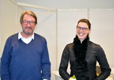 Hervé Lemercier de New Pack et Julie de KY Distribution venus présenter la nouvelle Mecaband pour la pose de l'Elastiband, 100 % recyclable