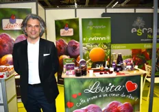Sébastien Guy a présenté la Lovita ainsi que des produits transformés de la prune en forme de cœur, comme la confiture, la crème et le jus
