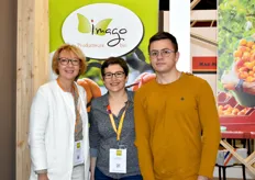 Roseline Guillou, Audrey Leclerc et Anthony Mingorance d’Imago Bio au medFEL 2022 pour présenter leur gamme de framboises 